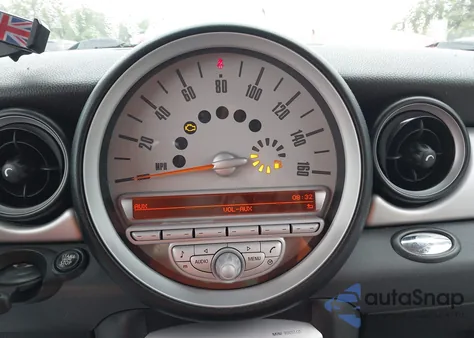 2010 Mini Cooper from USA, damaged, VIN WMWMF3C58ATZ22604